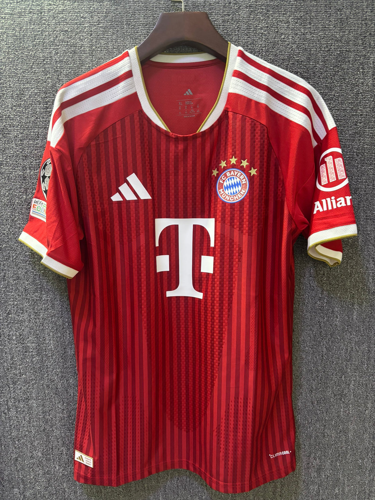Bayern Munich Home 2026 Olise 17
