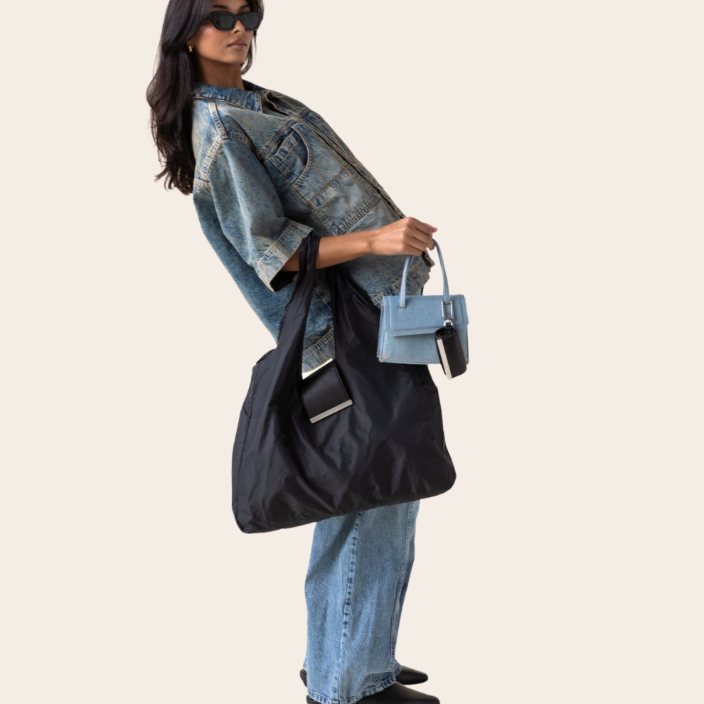 Marela™ - The keychain that transforms into a bag