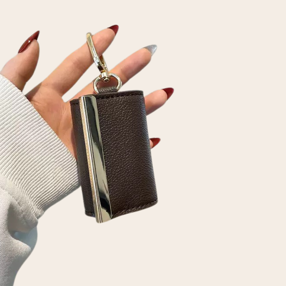 Marela™ - The keychain that transforms into a bag